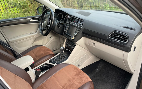 Volkswagen Tiguan II, 2017 год, 2 850 000 рублей, 13 фотография