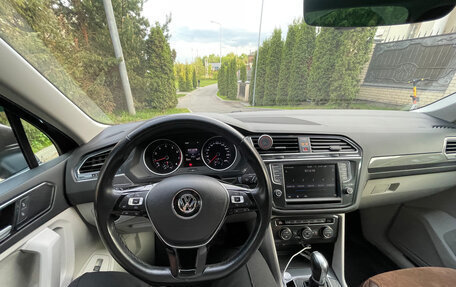 Volkswagen Tiguan II, 2017 год, 2 850 000 рублей, 16 фотография