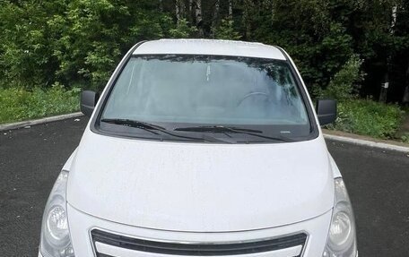 Hyundai H-1 II рестайлинг, 2017 год, 2 150 000 рублей, 6 фотография