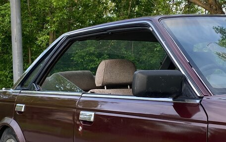 Nissan Bluebird VIII, 1987 год, 300 000 рублей, 3 фотография
