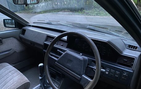 Nissan Bluebird VIII, 1987 год, 300 000 рублей, 11 фотография
