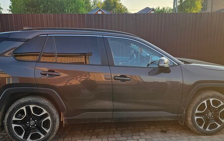 Toyota RAV4, 2020 год, 3 400 000 рублей, 3 фотография
