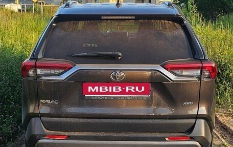Toyota RAV4, 2020 год, 3 400 000 рублей, 7 фотография