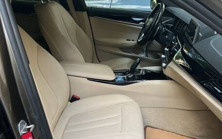BMW 5 серия, 2018 год, 2 900 000 рублей, 7 фотография