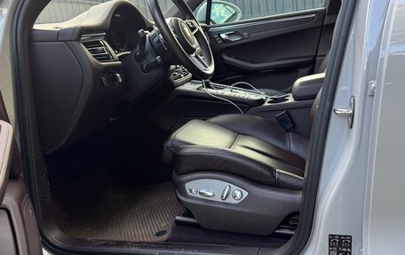 Porsche Macan I рестайлинг, 2021 год, 6 990 000 рублей, 3 фотография