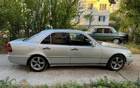 Mercedes-Benz C-Класс, 1994 год, 400 000 рублей, 4 фотография