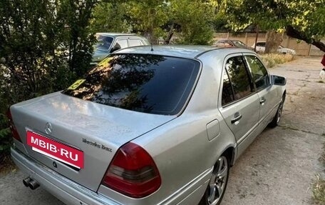 Mercedes-Benz C-Класс, 1994 год, 400 000 рублей, 6 фотография