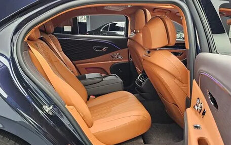 Bentley Flying Spur, 2022 год, 18 600 000 рублей, 11 фотография