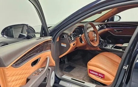 Bentley Flying Spur, 2022 год, 18 600 000 рублей, 9 фотография