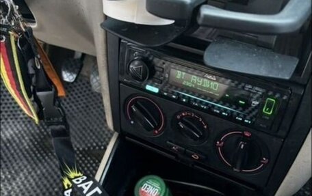 Volkswagen Jetta IV, 2000 год, 320 000 рублей, 2 фотография