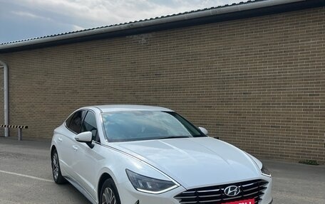 Hyundai Sonata VIII, 2021 год, 1 990 000 рублей, 2 фотография