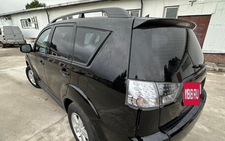 Mitsubishi Outlander III рестайлинг 3, 2012 год, 1 720 000 рублей, 4 фотография