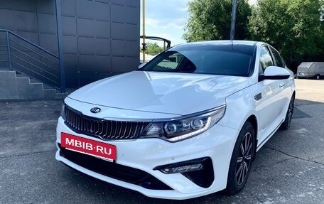 KIA Optima IV, 2018 год, 1 850 000 рублей, 2 фотография