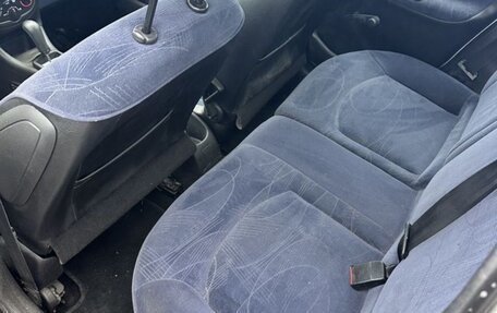 Peugeot 206, 2001 год, 500 000 рублей, 11 фотография