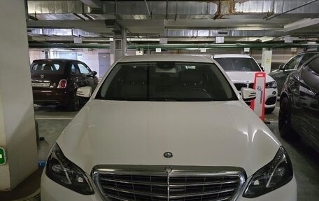 Mercedes-Benz E-Класс, 2015 год, 3 195 000 рублей, 6 фотография