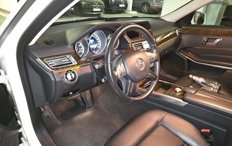 Mercedes-Benz E-Класс, 2015 год, 3 195 000 рублей, 9 фотография