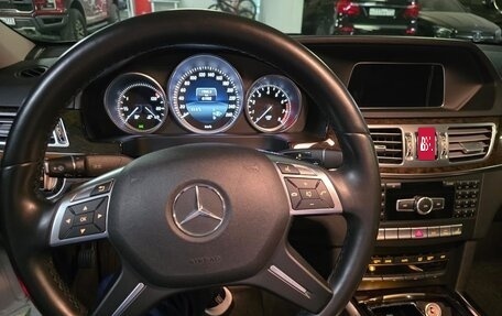 Mercedes-Benz E-Класс, 2015 год, 3 195 000 рублей, 8 фотография