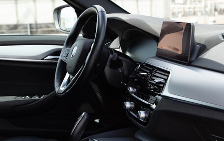 BMW 5 серия, 2019 год, 3 950 000 рублей, 11 фотография