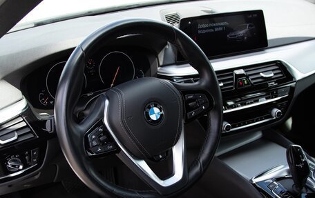 BMW 5 серия, 2019 год, 3 950 000 рублей, 17 фотография
