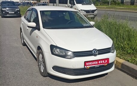 Volkswagen Polo VI (EU Market), 2015 год, 1 000 000 рублей, 2 фотография