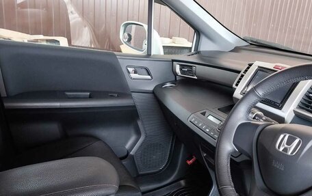 Honda Freed I, 2010 год, 1 230 000 рублей, 5 фотография