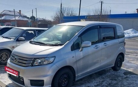 Honda Freed I, 2010 год, 1 230 000 рублей, 3 фотография