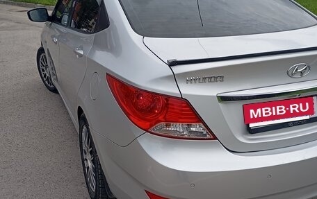 Hyundai Solaris II рестайлинг, 2013 год, 730 000 рублей, 2 фотография