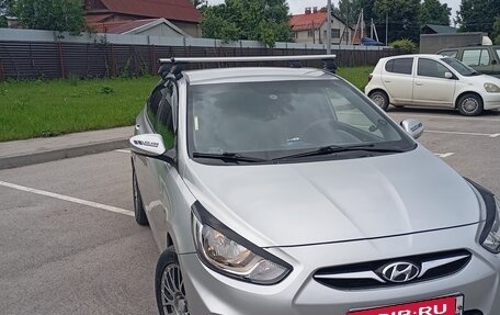 Hyundai Solaris II рестайлинг, 2013 год, 730 000 рублей, 9 фотография