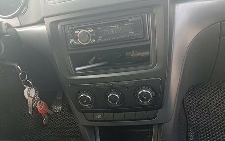 Skoda Yeti I рестайлинг, 2011 год, 720 000 рублей, 7 фотография
