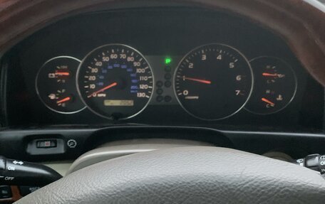 Toyota Land Cruiser 100 рестайлинг 2, 2004 год, 2 100 000 рублей, 2 фотография