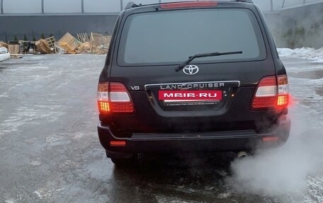 Toyota Land Cruiser 100 рестайлинг 2, 2004 год, 2 100 000 рублей, 5 фотография