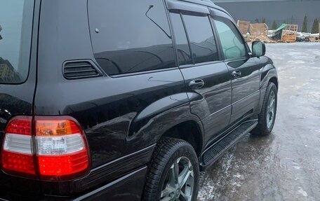Toyota Land Cruiser 100 рестайлинг 2, 2004 год, 2 100 000 рублей, 21 фотография