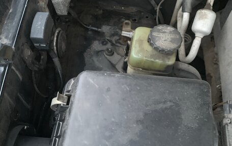 Toyota Land Cruiser 100 рестайлинг 2, 2004 год, 2 100 000 рублей, 30 фотография