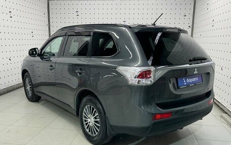 Mitsubishi Outlander III рестайлинг 3, 2013 год, 1 299 000 рублей, 5 фотография