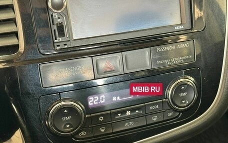 Mitsubishi Outlander III рестайлинг 3, 2013 год, 1 299 000 рублей, 22 фотография