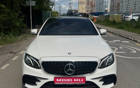 Mercedes-Benz E-Класс, 2016 год, 2 999 000 рублей, 1 фотография