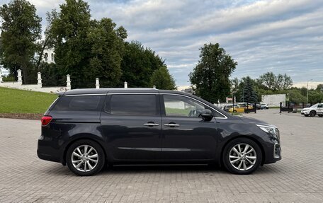 KIA Carnival III, 2018 год, 3 250 000 рублей, 2 фотография