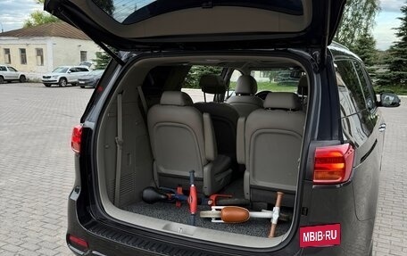 KIA Carnival III, 2018 год, 3 250 000 рублей, 12 фотография