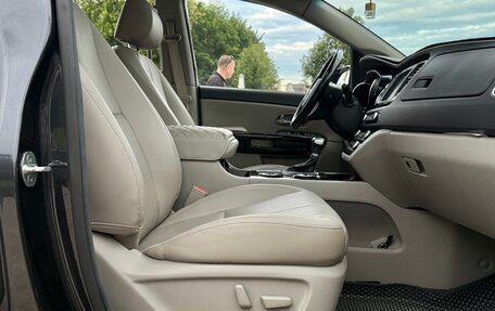 KIA Carnival III, 2018 год, 3 250 000 рублей, 19 фотография