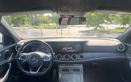 Mercedes-Benz E-Класс, 2016 год, 2 999 000 рублей, 21 фотография