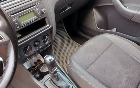 Skoda Rapid I, 2014 год, 870 000 рублей, 13 фотография