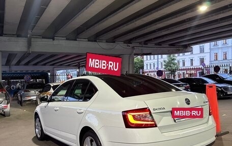 Skoda Octavia, 2018 год, 1 975 000 рублей, 5 фотография