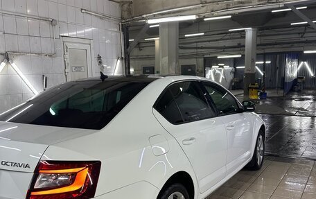 Skoda Octavia, 2018 год, 1 975 000 рублей, 9 фотография