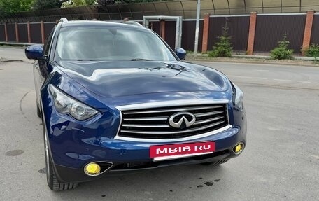 Infiniti QX70, 2013 год, 2 500 000 рублей, 6 фотография