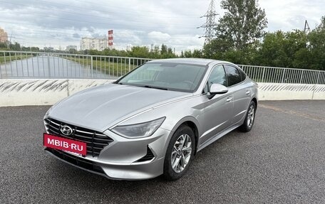Hyundai Sonata VIII, 2019 год, 2 100 000 рублей, 5 фотография