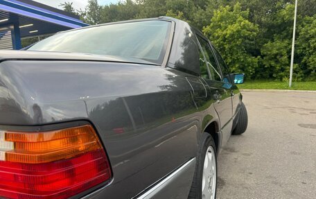 Mercedes-Benz E-Класс, 1993 год, 450 000 рублей, 7 фотография