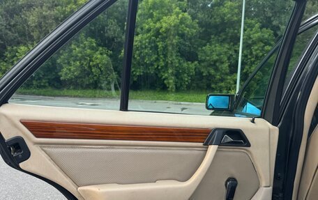 Mercedes-Benz E-Класс, 1993 год, 450 000 рублей, 11 фотография