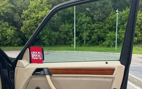 Mercedes-Benz E-Класс, 1993 год, 450 000 рублей, 15 фотография