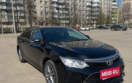 Toyota Camry, 2016 год, 2 170 000 рублей, 2 фотография
