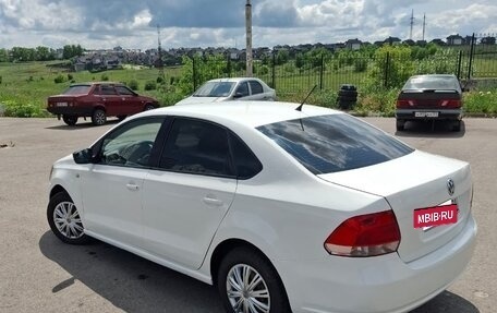 Volkswagen Polo VI (EU Market), 2013 год, 720 000 рублей, 2 фотография